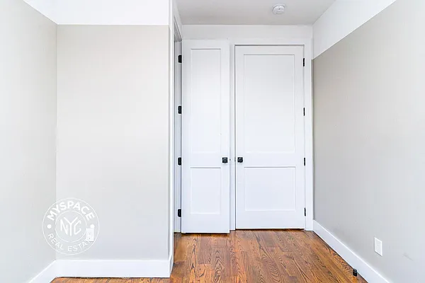 Rented by MySpaceNYC | media 20