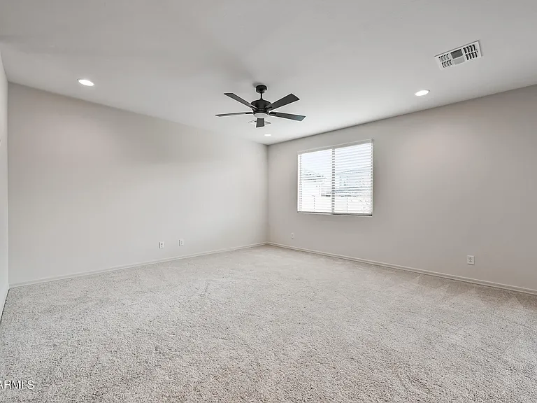 8961 W San Juan Ave — Photo 7