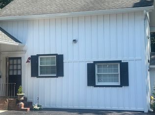 1055B Franklin Lakes Rd #B, Franklin Lakes, NJ 07417