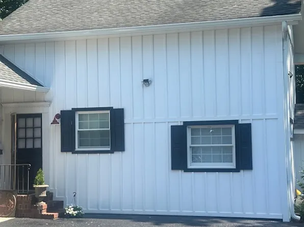 1055B Franklin Lakes Rd #B, Franklin Lakes, NJ 07417