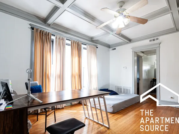 908 W Belle Plaine Ave, Chicago, IL