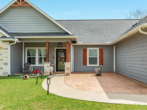 4th image of 613 Winchester Trl