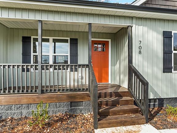 3rd image of 708 Ferndale Dr