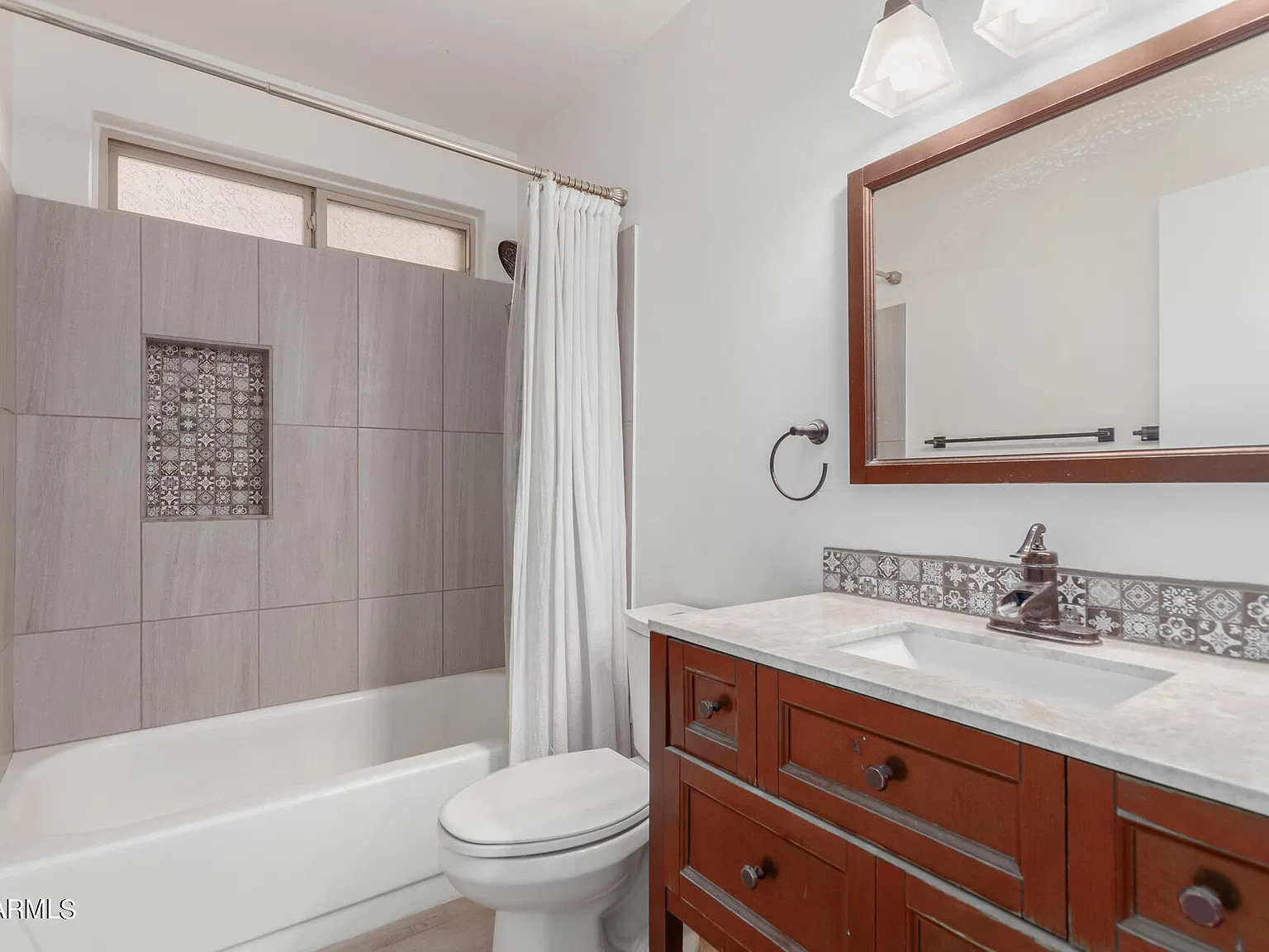3 bed, 2.0 bath, 1456 sqft, $2,499 — Photo 4