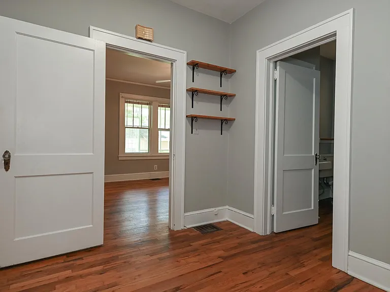 1095 Oconee St — Photo 35