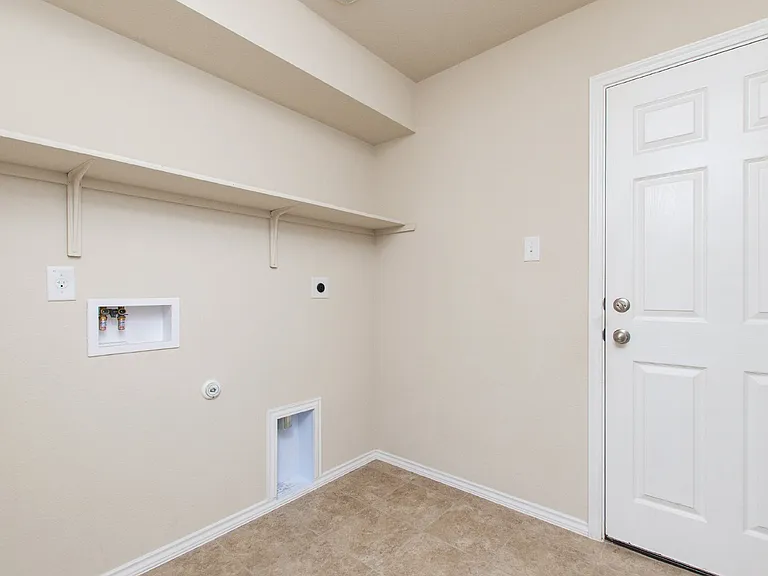 2516 Bargello St — Photo 17