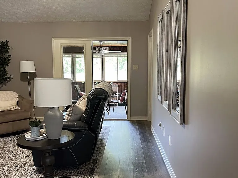1612 Clear Brook Dr — Photo 13