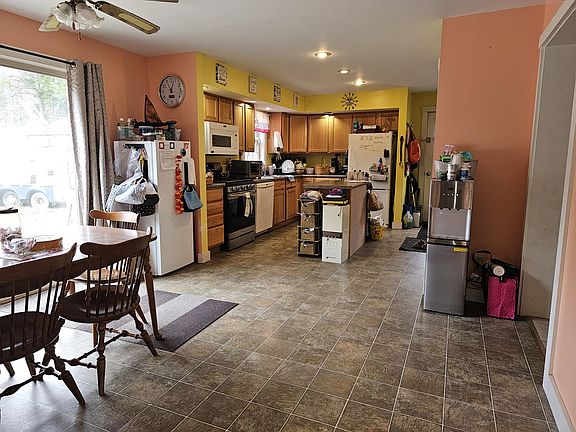 2nd image of 39 Salinitas Drive