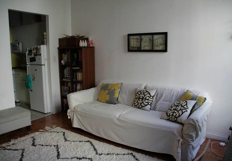 2nd image of 301 W 21st St APT 1R