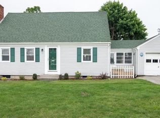 95 Howland Ave, East Providence, RI 02914