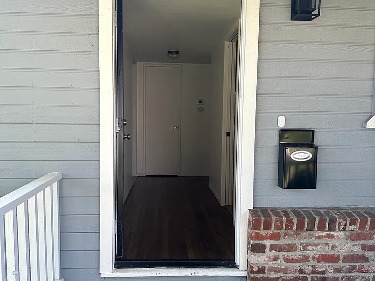 4633 Morpheus Ln — Photo 7