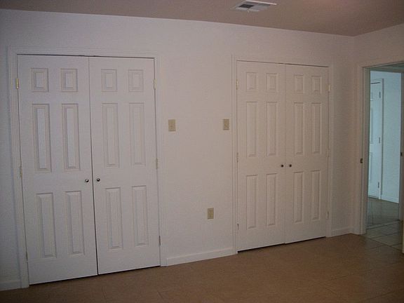 4th image of 4925 Gallier Dr