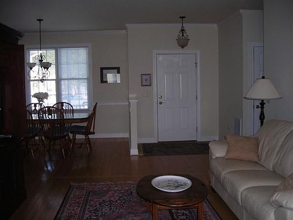 Living Rm/Formal Dining Rm