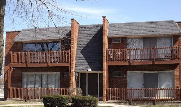 527 N Pleasant Dr APT 1F photo 1
