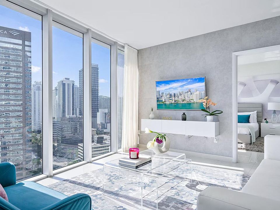 1st image of 485 Brickell Ave #Id1232128p