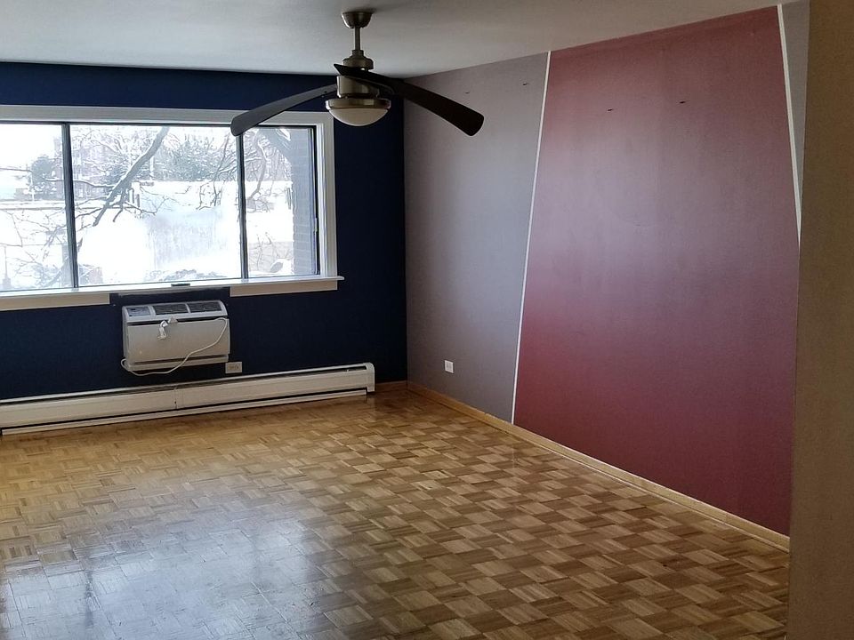 2nd image of 4624 N Commons Dr Unit 102