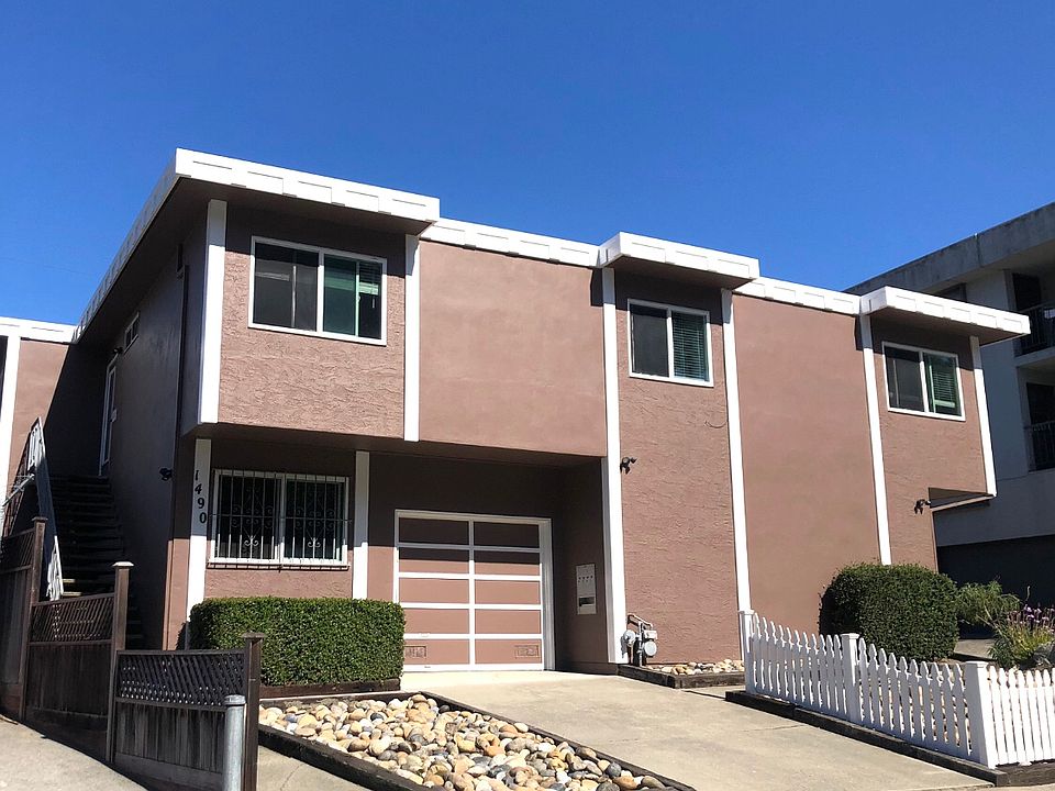 1st image of 1490 Crestwood Dr APT 4