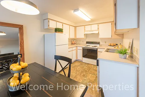 101 Kenwood St Photo 1