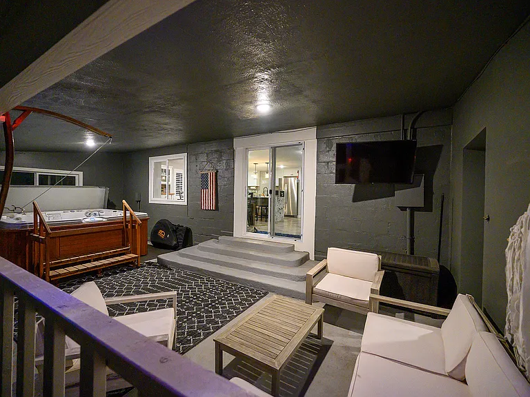 1772 Jay St — Photo 41