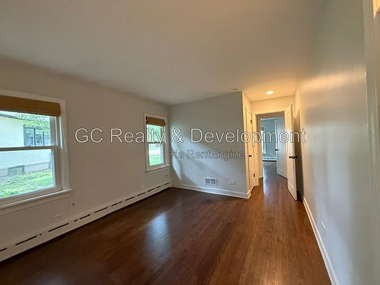 255 Crest Rd — Photo 18