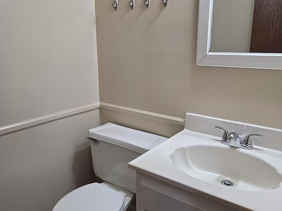 5th image of 2820 67th Ln N