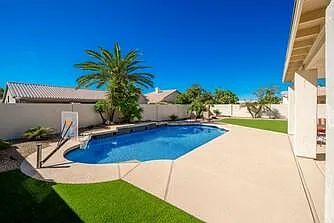 7269 W Robin Ln — Photo 1