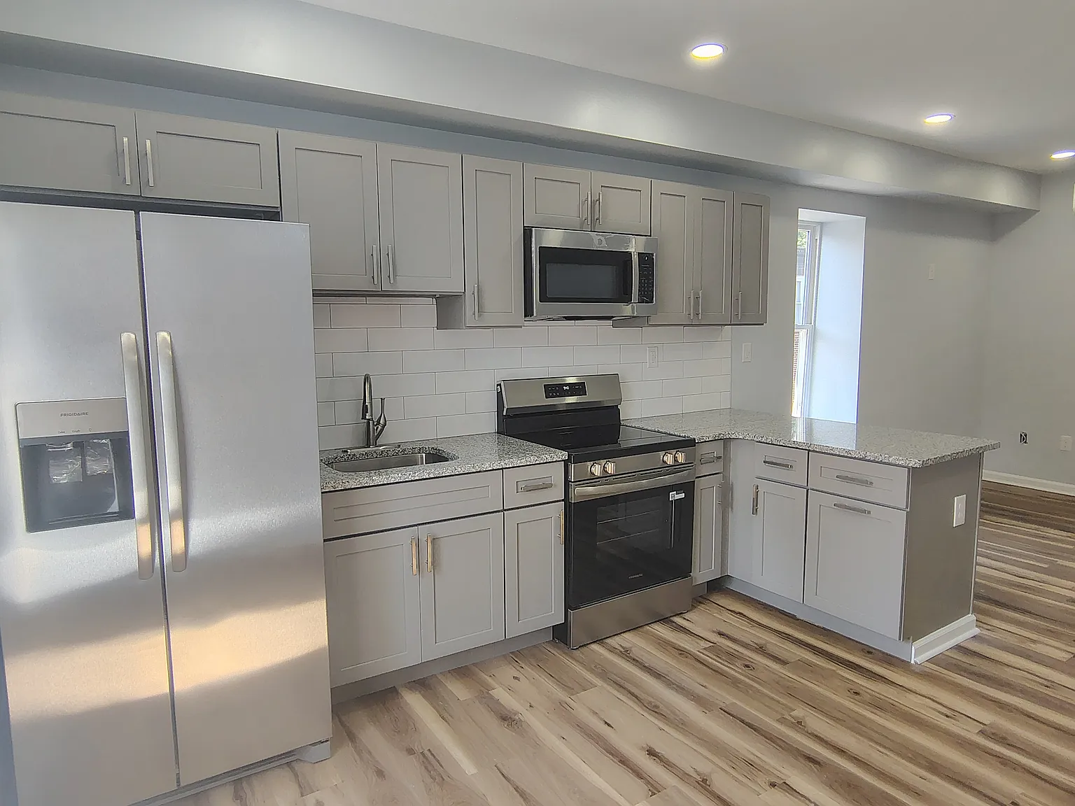 2 bed, $1,550 — Photo 4