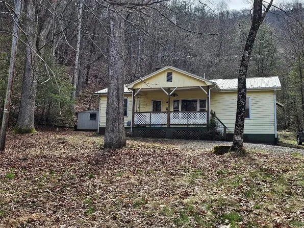 32014 Poor Valley Rd, Saltville, VA 24370