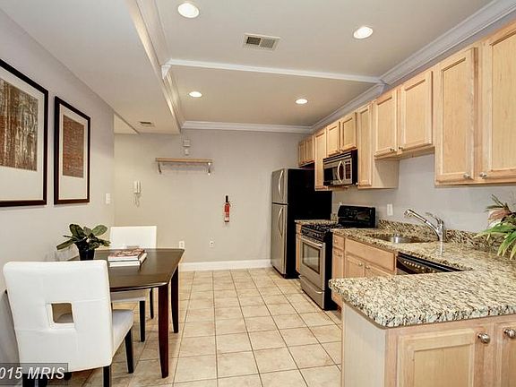 Kitchen (3 of 3)