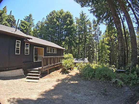 5th image of 31501 Emerald Dr