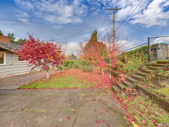 5th image of 2442 Veldee Ave
