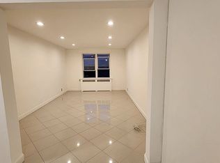 6570 Booth St APT 6B, Flushing, NY