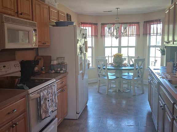 3rd image of 3611 Haigler Rd