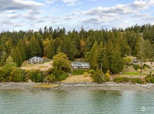 476 Fox Pl, Oak Harbor, WA 98277