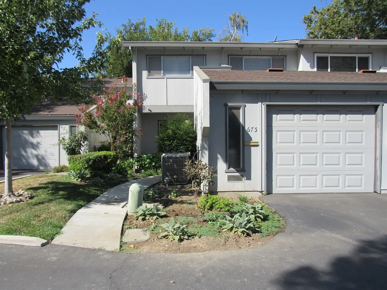 675 Knollwood Dr photo 1