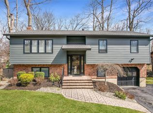 11 Foxburn Street, New City, NY 10956