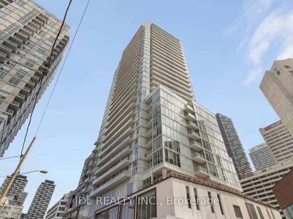 33 Helendale Ave #2007, Toronto, ON M4R 0A4