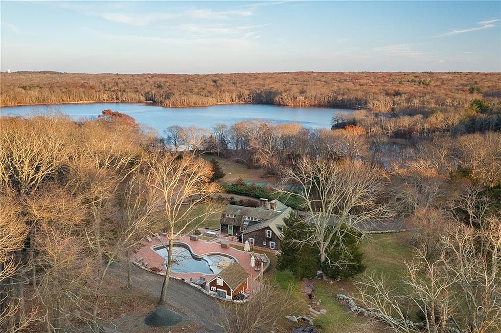 2424 Tower Hill Rd, Saunderstown, RI 02874 MLS 1349491 Zillow