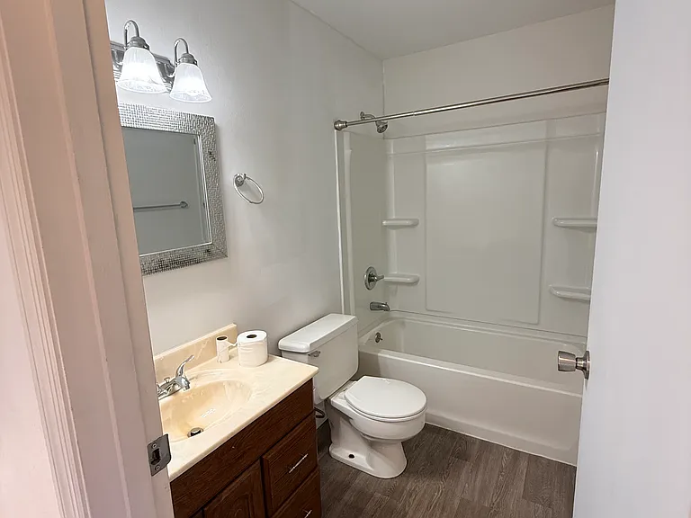 2275 N Cable Rd #17 — Photo 2