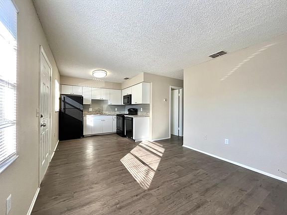 3rd image of 4050 78th Ave N APT 6