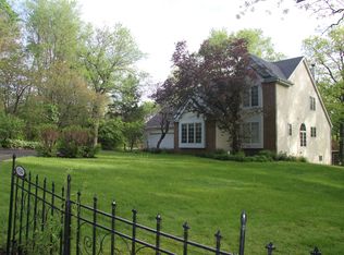 5334 Blackhawk Rd, Rockford, IL 61109