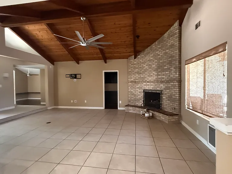 9409 High Oak Dr — Photo 8