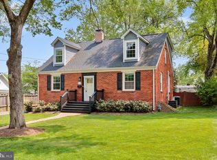 6803 Chestnut Ave, Falls Church, VA 22042