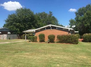 108 Meadowcliff Cir, Warner Robins, GA 31093