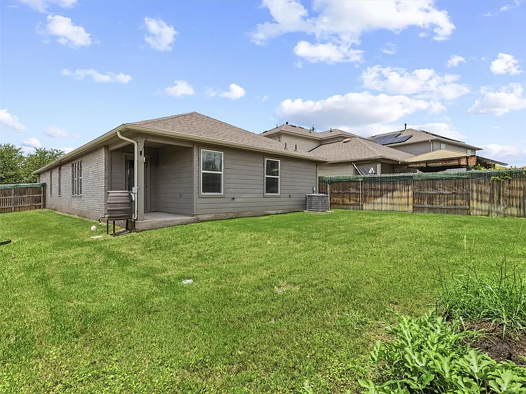 233 Baron Creek Trl — Photo 26