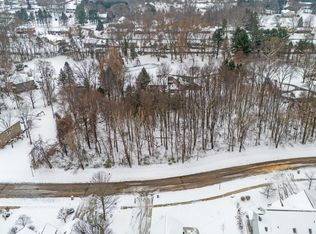 1950 N Donna Dr, Stevensville, MI