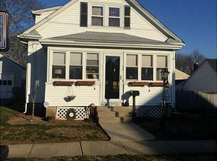 30 Beech Ave, Cranston, RI 02910