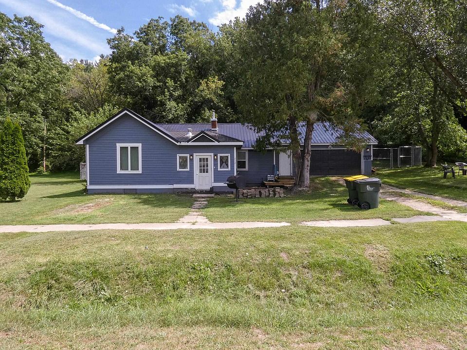 1st image of 212 State Highway 131
