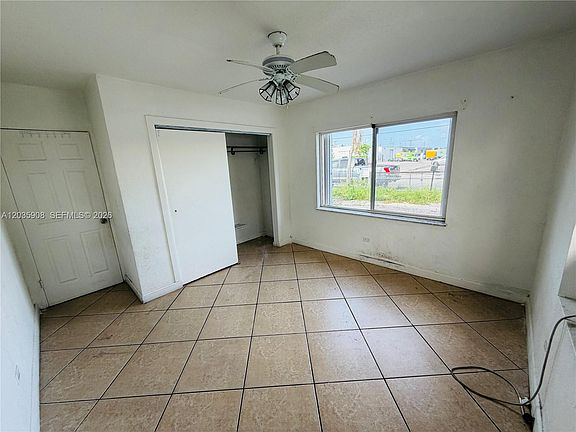 5th image of 1550 E 10th Ave