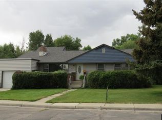 581 Cascade St, Lander, WY 82520